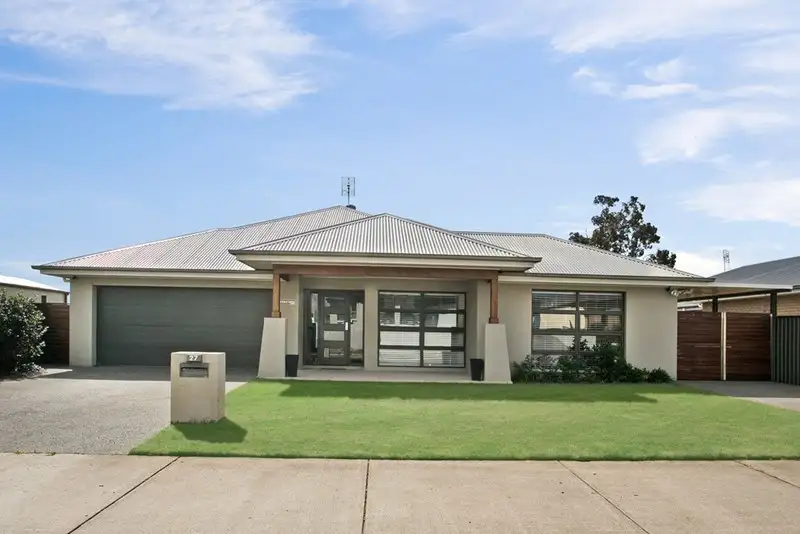 Main view of Homely house listing, 27 Kelly Circle, Rutherford NSW 2320