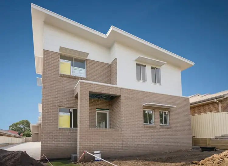 1/60 Kingston Street, Oak Flats NSW 2529