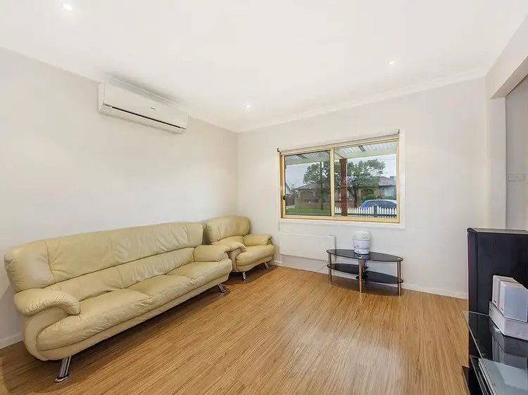 Second view of Homely unit listing, 1/127 William Street, St Albans VIC 3021