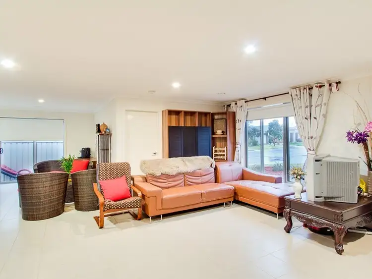 Sixth view of Homely house listing, 2 Parkvista Drive, Truganina VIC 3029
