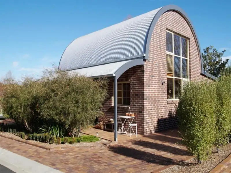 Main view of Homely townhouse listing, 2/6 Eliza Lane, Armidale NSW 2350