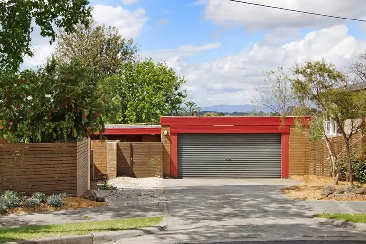 Second view of Homely house listing, 5 Leonard Court, Doncaster VIC 3108