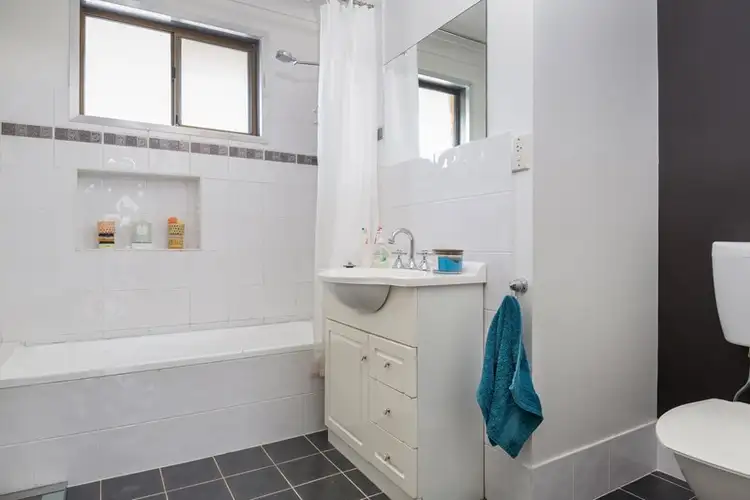 Fourth view of Homely villa listing, 2/29 Girraween Avenue, Lake Illawarra NSW 2528