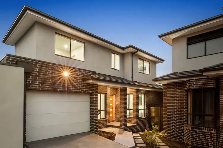 2/16 Alfred Grove, Oakleigh East VIC 3166