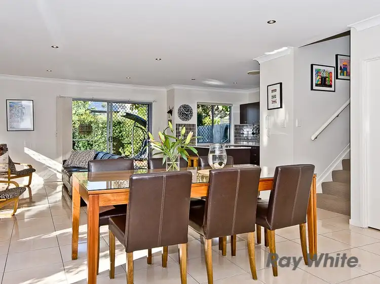 5/15 Seaview Lane, Shorncliffe QLD 4017