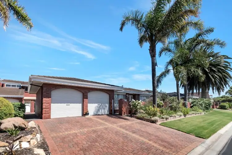 4/4 Cocos Grove, West Lakes SA 5021