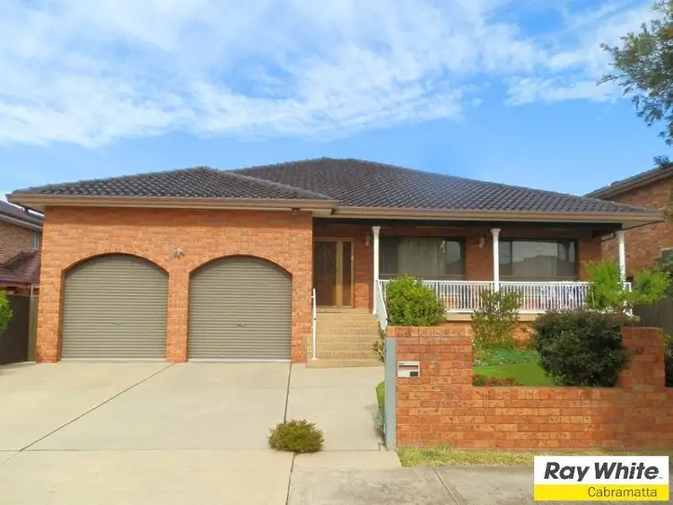 14 Bowtell Avenue, St Johns Park NSW 2176