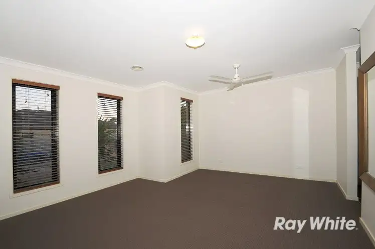Sixth view of Homely house listing, 18 Powerscout Retreat, Cranbourne VIC 3977