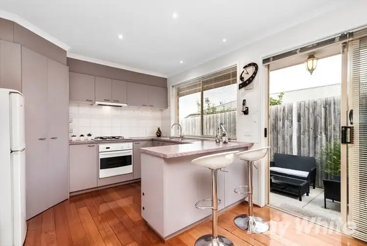 Fourth view of Homely unit listing, 2/9 Surrey Road, Mount Waverley VIC 3149