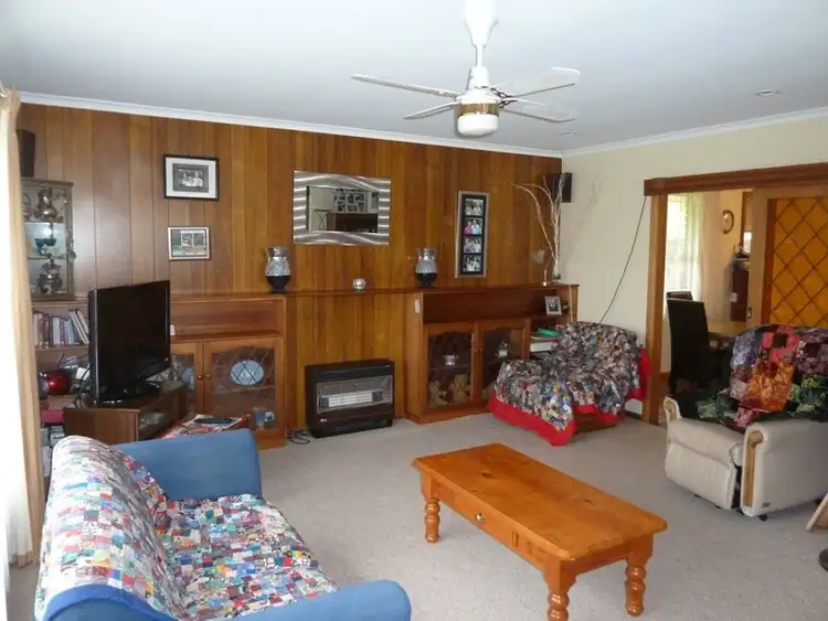 Fourth view of Homely house listing, 2 Hartley Court, Mount Gambier SA 5290