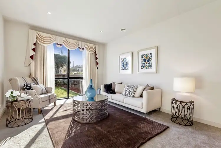 Fifth view of Homely townhouse listing, 2/162 Kangaroo Road, Hughesdale VIC 3166
