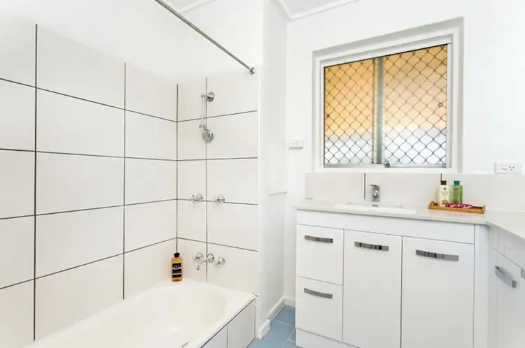 Fifth view of Homely unit listing, 4/16 Kitchener Street, Coorparoo QLD 4151