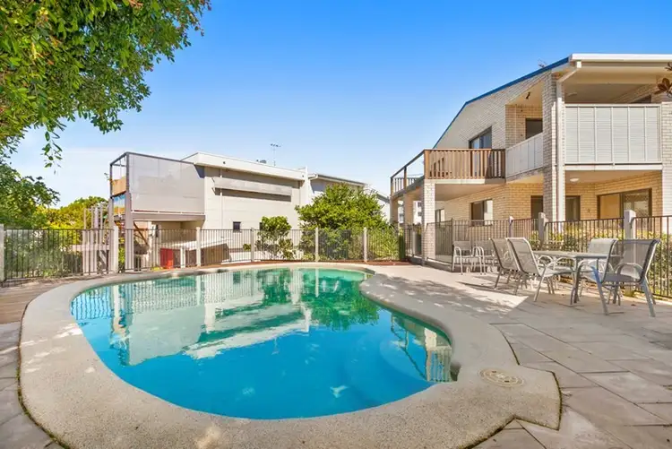 6/2 Peregian Esplanade, Peregian Beach QLD 4573