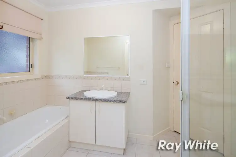 Fifth view of Homely house listing, 2/5 Avon Court, Langwarrin VIC 3910