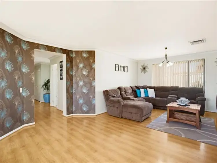 Fourth view of Homely house listing, 8 Blueberry Close, Aberglasslyn NSW 2320