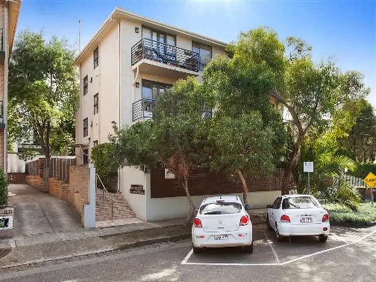Fifth view of Homely apartment listing, 1/2 Robe Street, St Kilda VIC 3182
