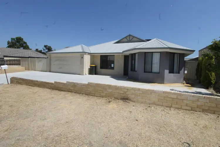 15 Lissadell Terrace, Ellenbrook WA 6069
