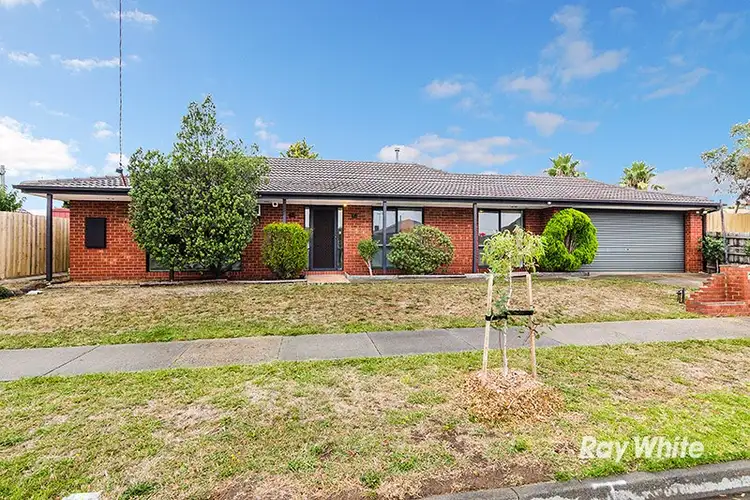34 Bernborough Avenue, Cranbourne West VIC 3977