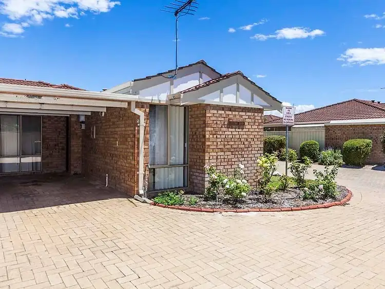 2/10 Hawkins Street, Rockingham WA 6168
