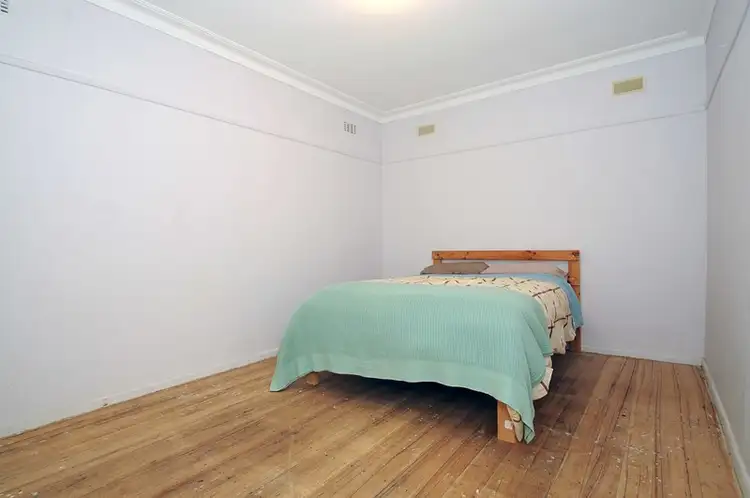 Sixth view of Homely house listing, 10 Ivan Avenue, Edithvale VIC 3196