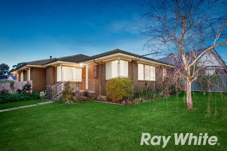 19 Larne Avenue, Bayswater VIC 3153