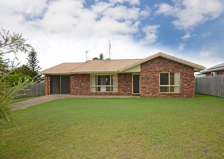 17 Deloraine Avenue, Urangan QLD 4655