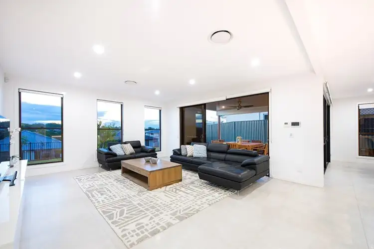 35 Edwin Street, Kuraby QLD 4112