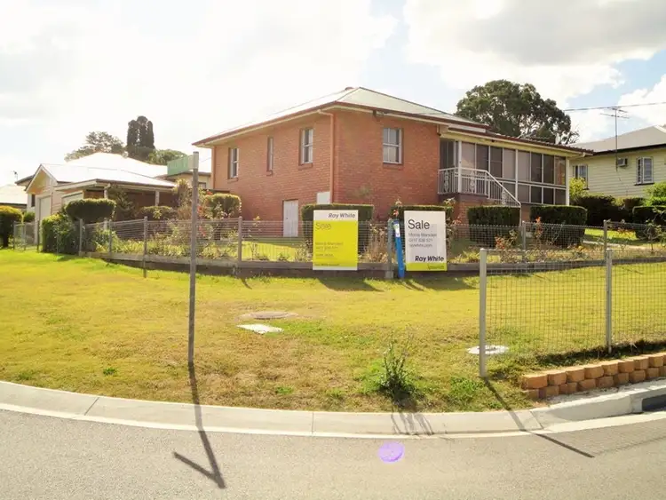 31 Dorothy Street, Silkstone QLD 4304
