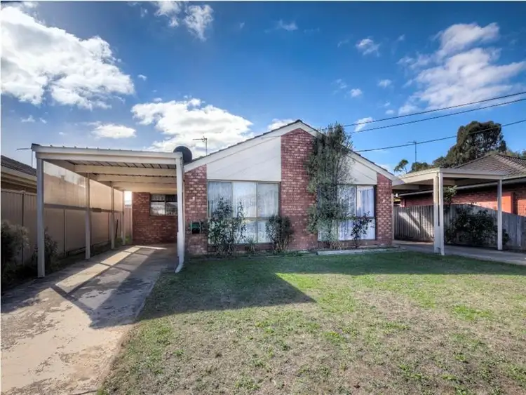 2/85 Marie Crescent, Wendouree VIC 3355