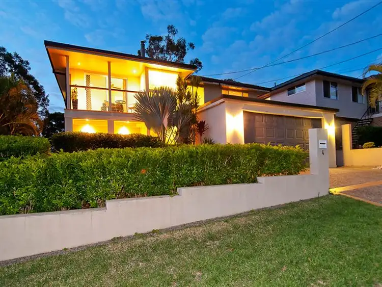 4 Landsborough Street, Rochedale South QLD 4123