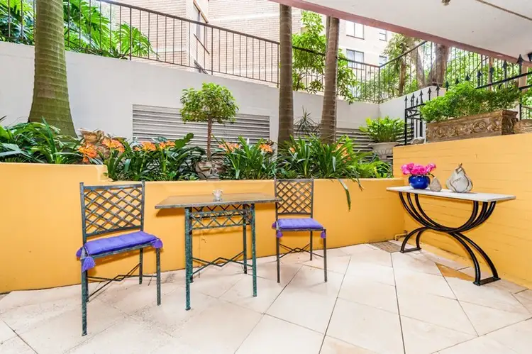 Second view of Homely apartment listing, 2/37 Roslyn Gardens, Elizabeth Bay NSW 2011