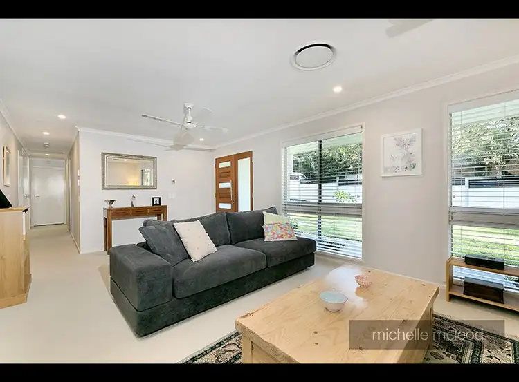 Fourth view of Homely house listing, 2 Star Place, Chapel Hill QLD 4069