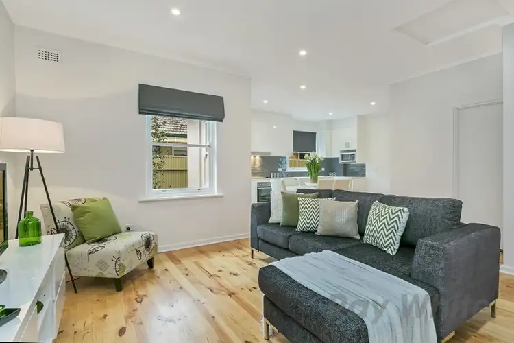 28 Minchinbury Terrace, Marion SA 5043