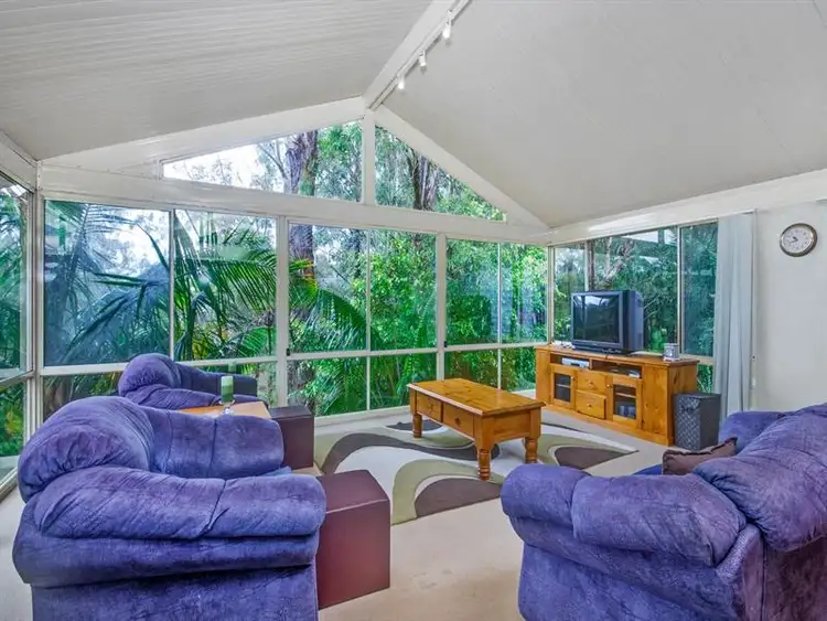 23 Highlands Parade, Bulli NSW 2516