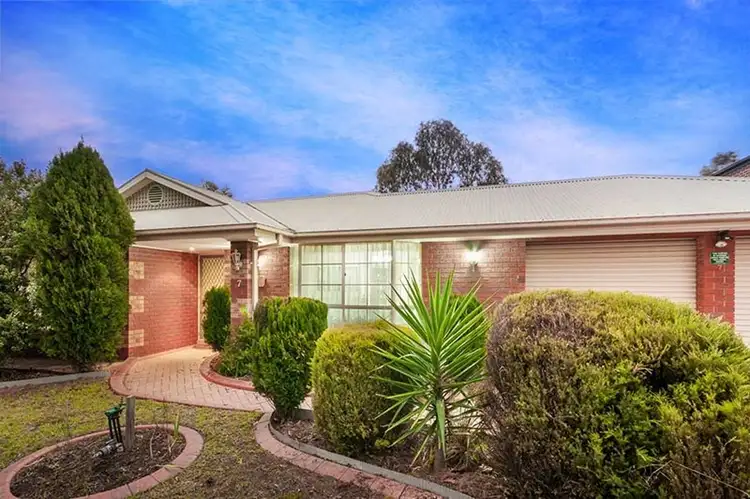 7 St. Agnes Close, Craigieburn VIC 3064