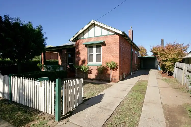 44 Meurant Avenue, Wagga Wagga NSW 2650