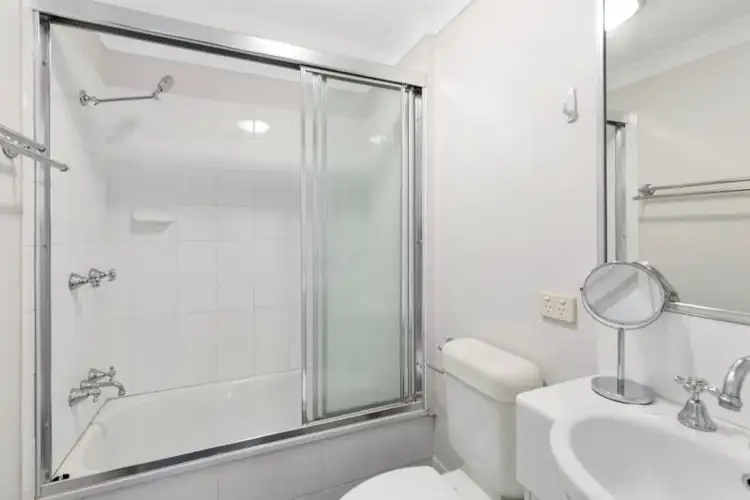 Seventh view of Homely unit listing, 17/205 Moggill Road, Taringa QLD 4068