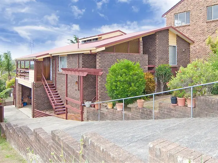 44 Promenade Avenue, Bateau Bay NSW 2261