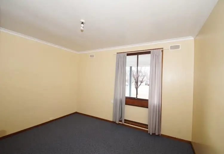 Fifth view of Homely house listing, 2 Bailey Crescent, Armidale NSW 2350