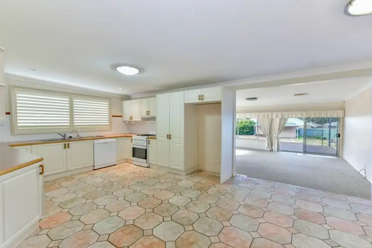 Fifth view of Homely house listing, 385 Thirlmere Way, Thirlmere NSW 2572