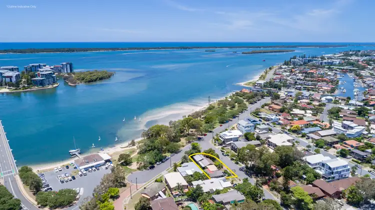 22 The Esplanade, Paradise Point QLD 4216