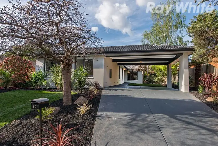 30 Tarwin Drive, Croydon Hills VIC 3136