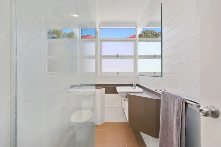 Third view of Homely apartment listing, 4/18 Carabella Street, Kirribilli NSW 2061
