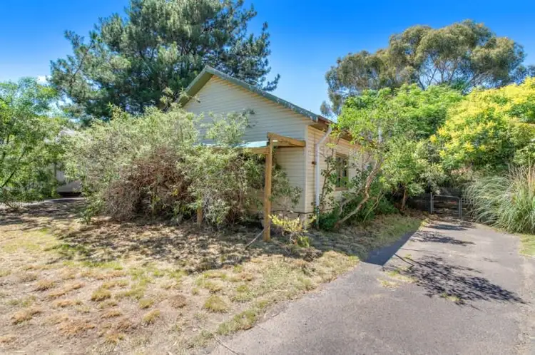 34 Wambool Street, Narrabundah ACT 2604