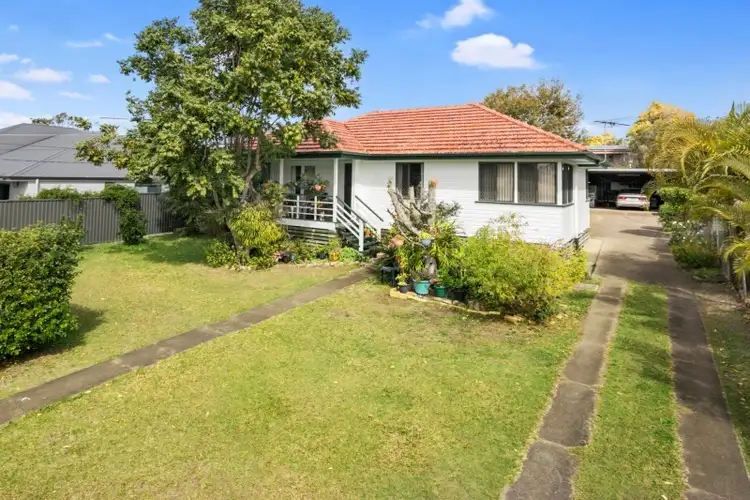 20 Bushing Street, Wynnum West QLD 4178