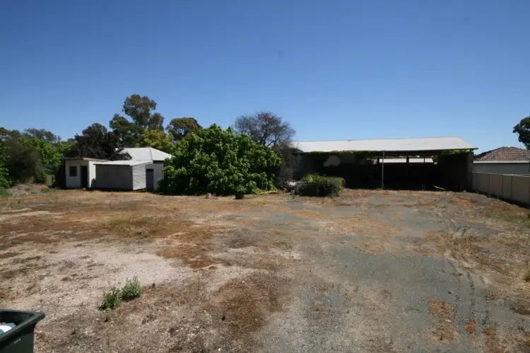 46 Lowry Street (East Block), Rochester VIC 3561