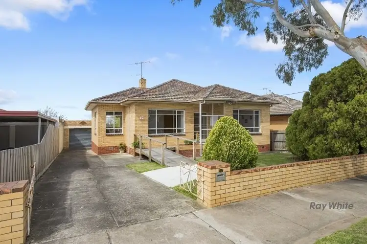 17 Belcher Street, Hamlyn Heights VIC 3215