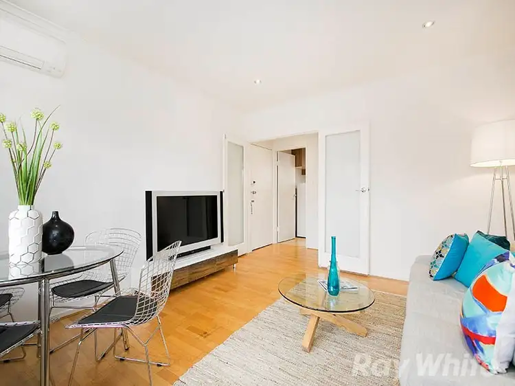 Seventh view of Homely apartment listing, 6/113 Addison Street, Elwood VIC 3184