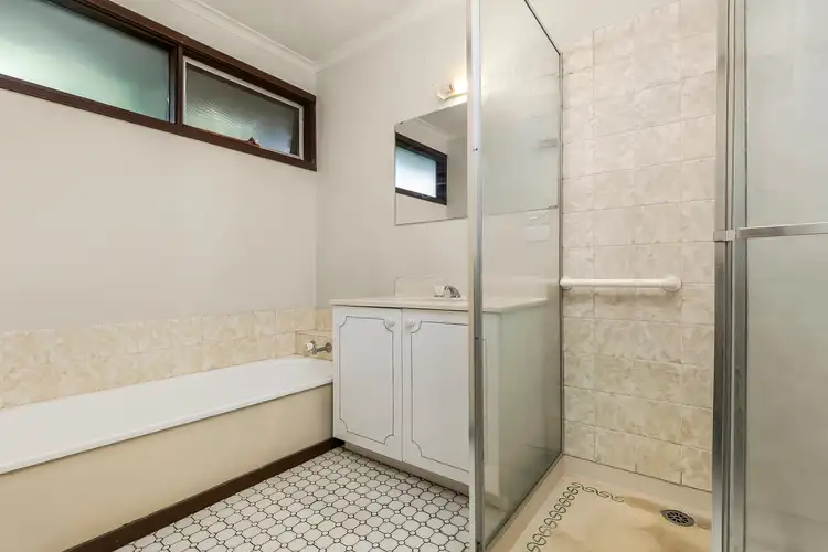 Seventh view of Homely house listing, 1 Ellery Court, Mulgrave VIC 3170