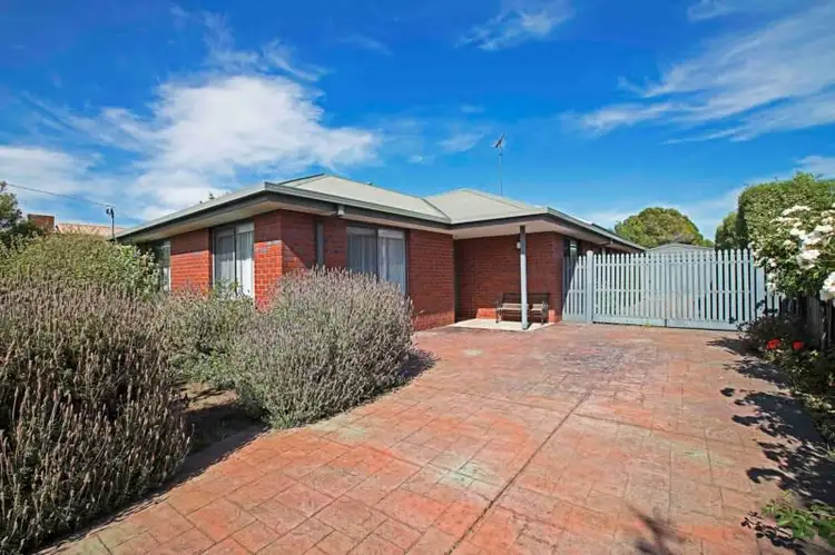 6 Sandalwood Court, Grovedale VIC 3216